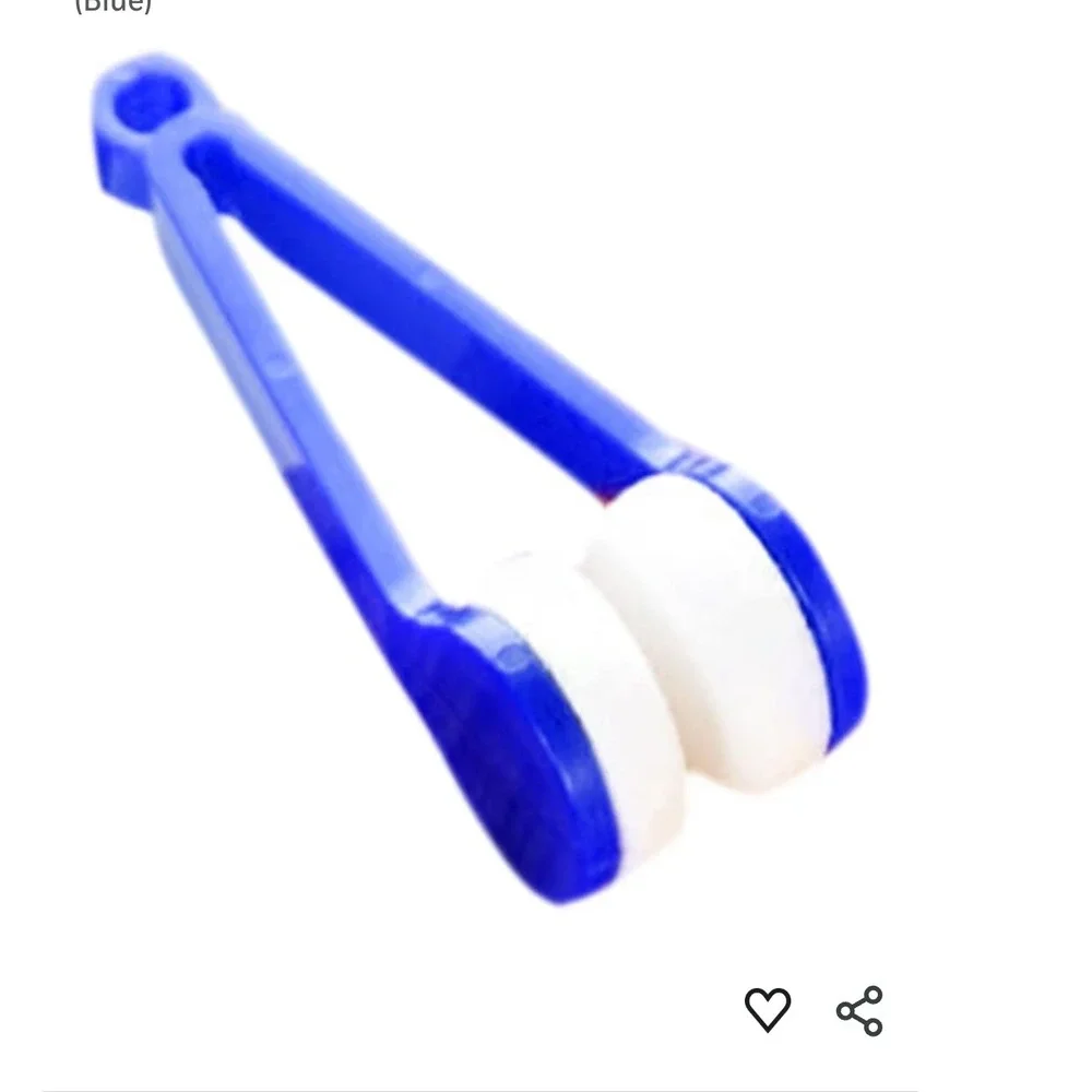 2pc Eyeglass lens Cleaner Brush Portable Soft Sun Glasses Clip‎ Tool Magnetic